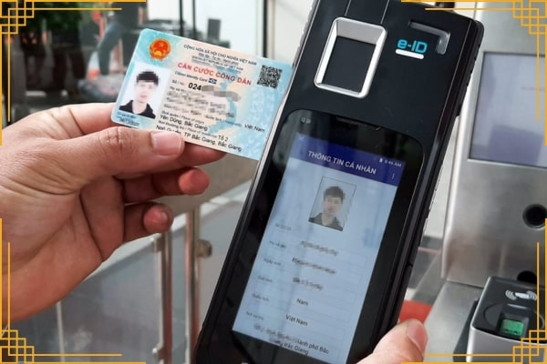 Có CMND hoặc CCCD hợp lệ Để được xét duyệt vay tiền online cho người có hộ khẩu tỉnh
