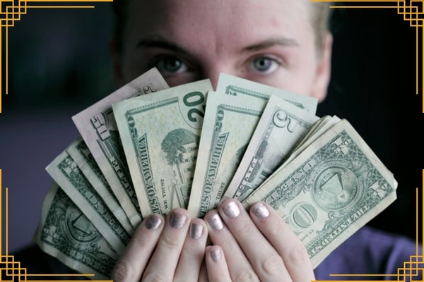 Tư duy “cash is a position”: Giữ tiền mặt khi nào?